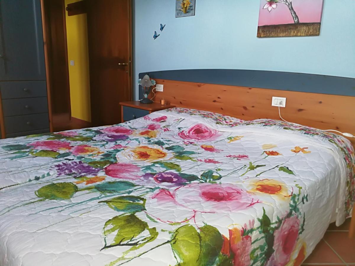 Casa Country House Girasole Vakantie Huis-Wakacje Huis Ашяно Екстер'єр фото
