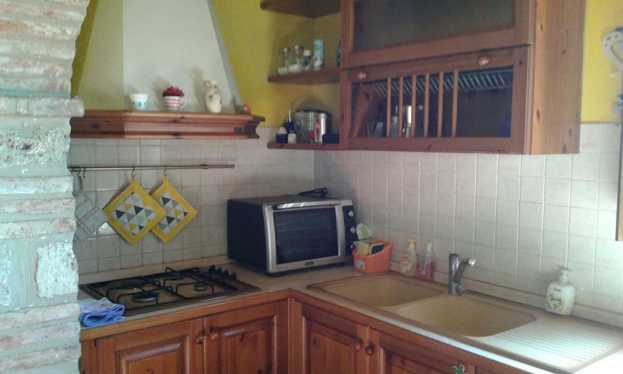 Casa Country House Girasole Vakantie Huis-Wakacje Huis Ашяно Екстер'єр фото
